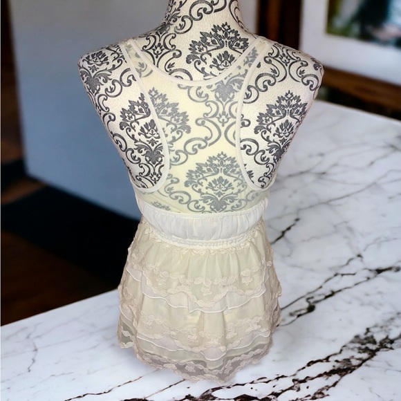 HOLLISTER Lace & Sheer Boho Style Tank- Medium - Picture 3 of 5